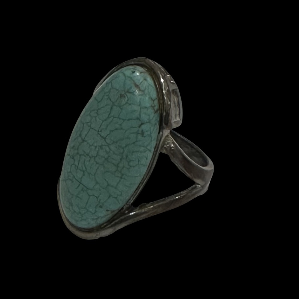 Vintage rustic Turquoise Ring, size 8.75